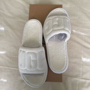 NEW in box UGG terry slides, size 9